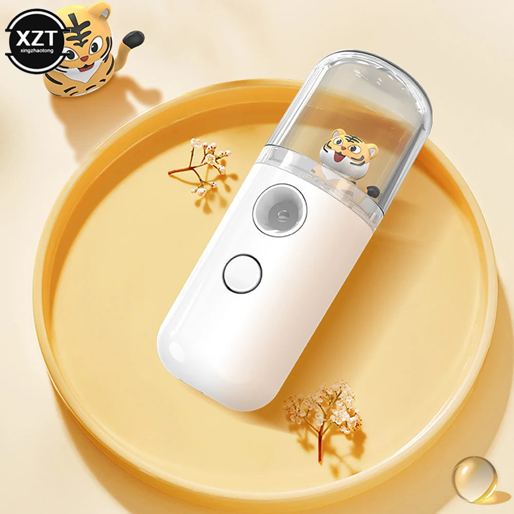 Benkyo Studio // Usagi Portable Air Humidifier 30ML