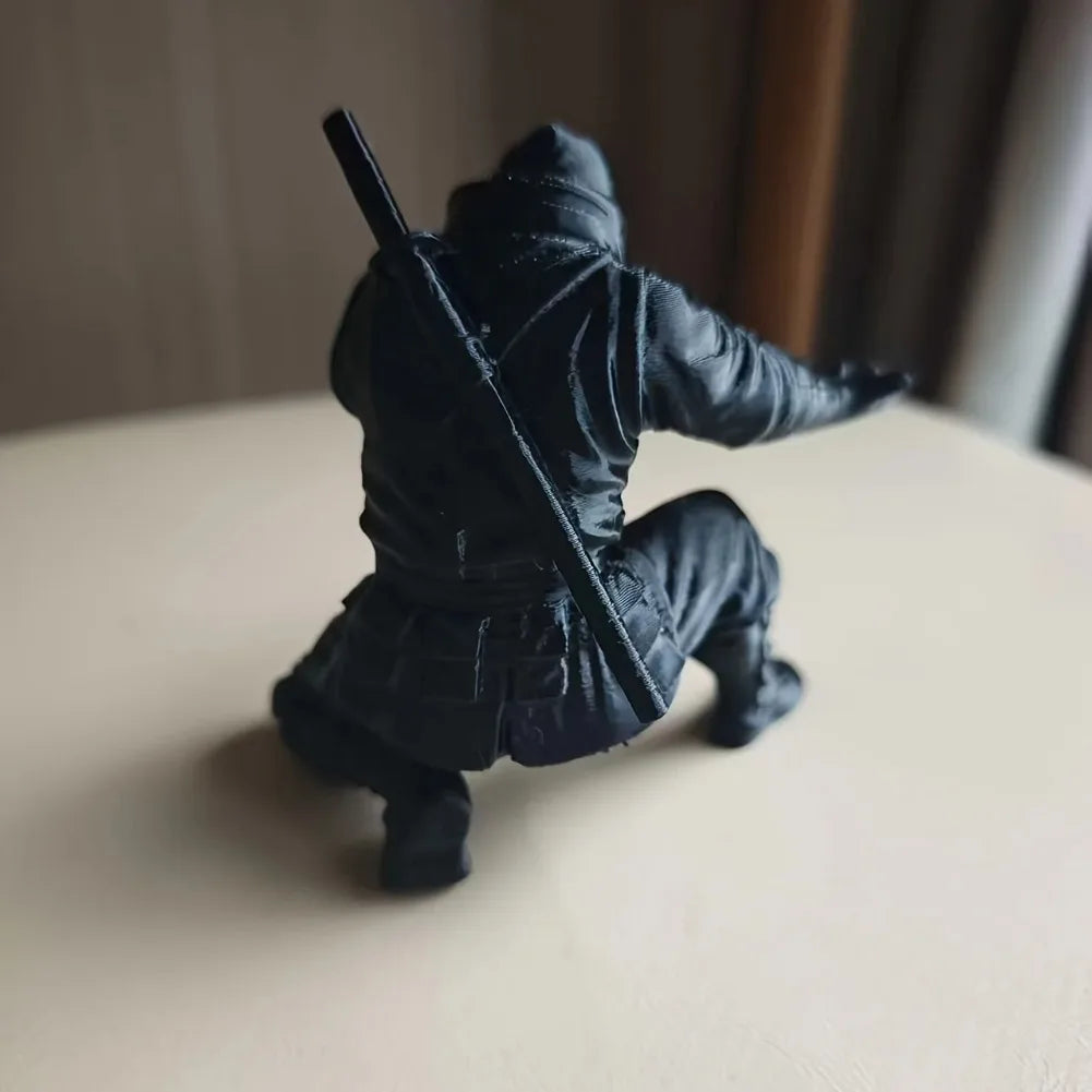 Benkyo Studio // Samurai Pen Holder