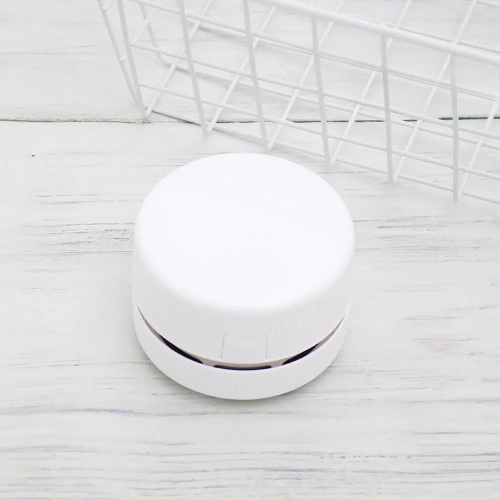 Benkyo Studio // Kawaii Desktop Vacuum Cleaner