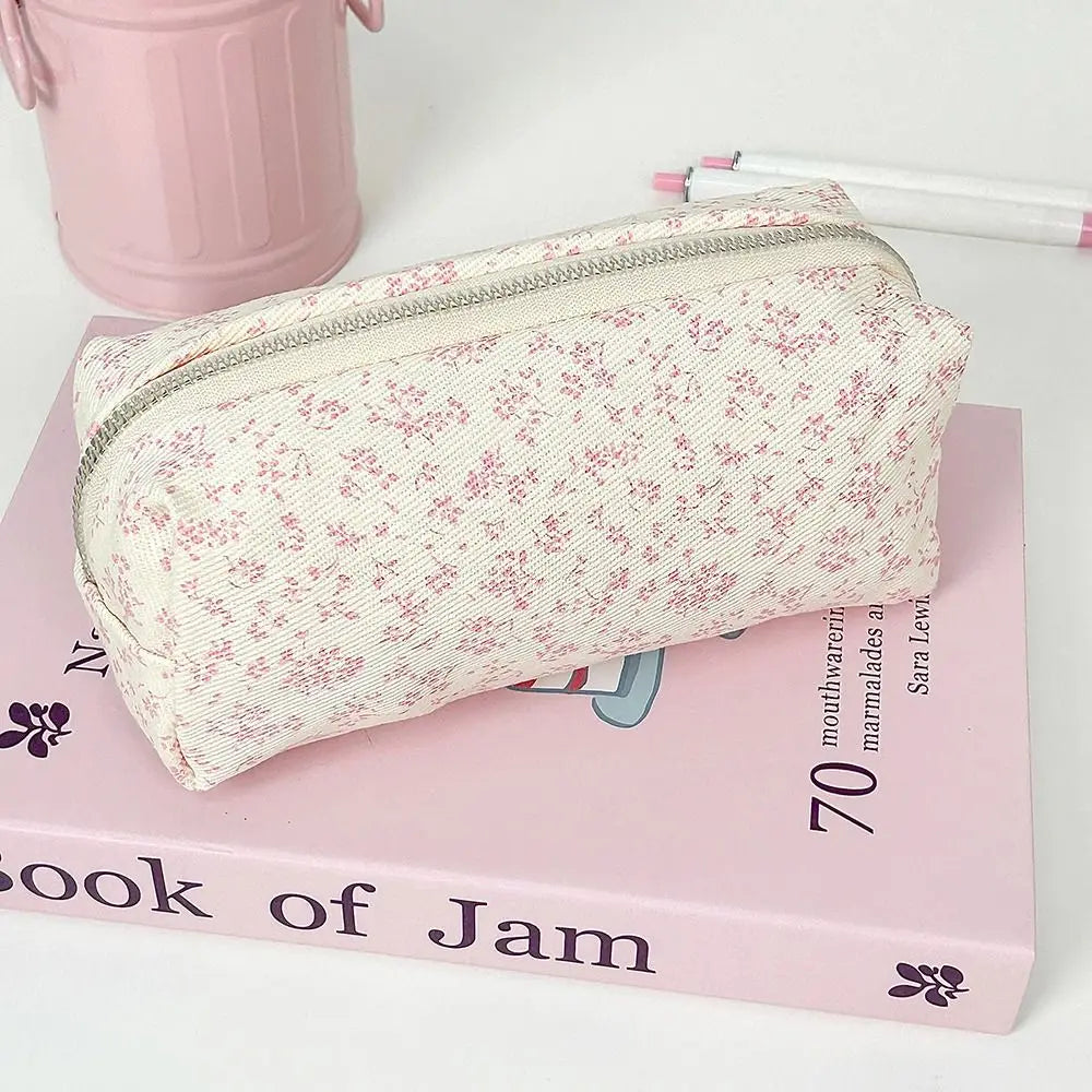 Benkyo Studios // Pencil Case Ohana