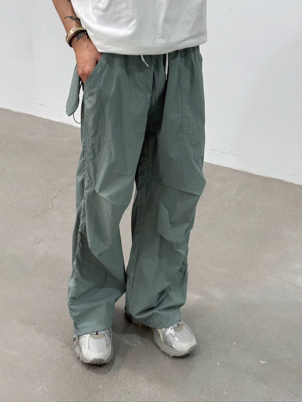 Benkyo Studio // High-Quality Lightweight Japanese Outdoor Work Trousers