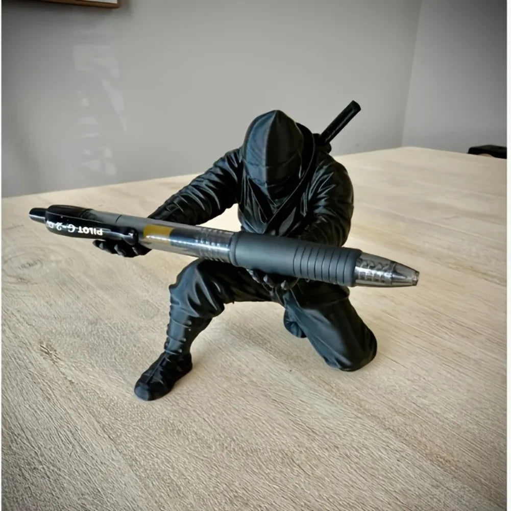 Benkyo Studio // Samurai Pen Holder