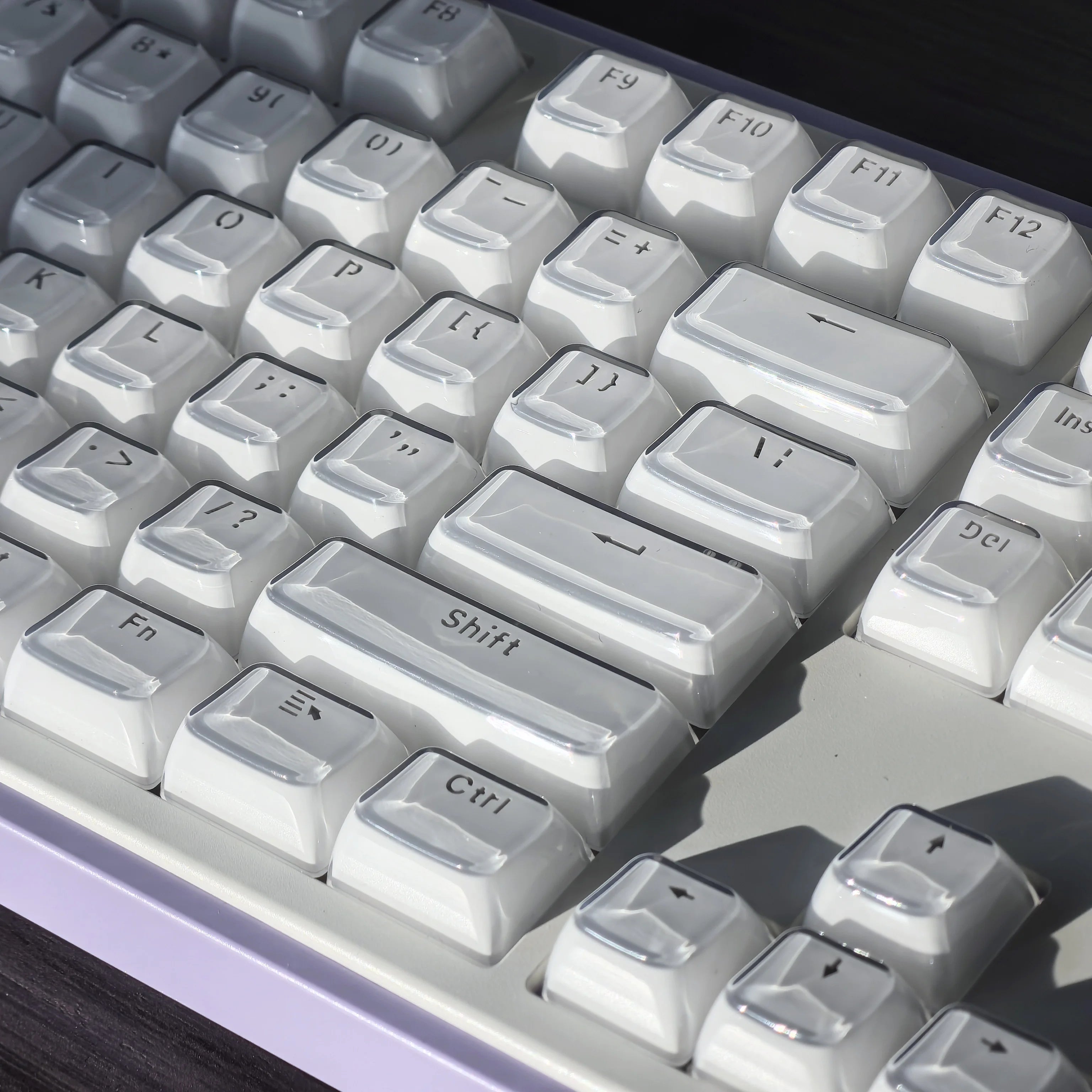 Benkyo Studio // Crystal Translucent Keycaps (132 Key)