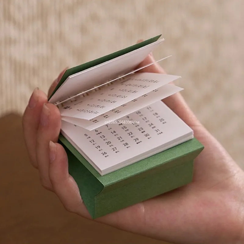 Benkyo Studios // Mini Calendar