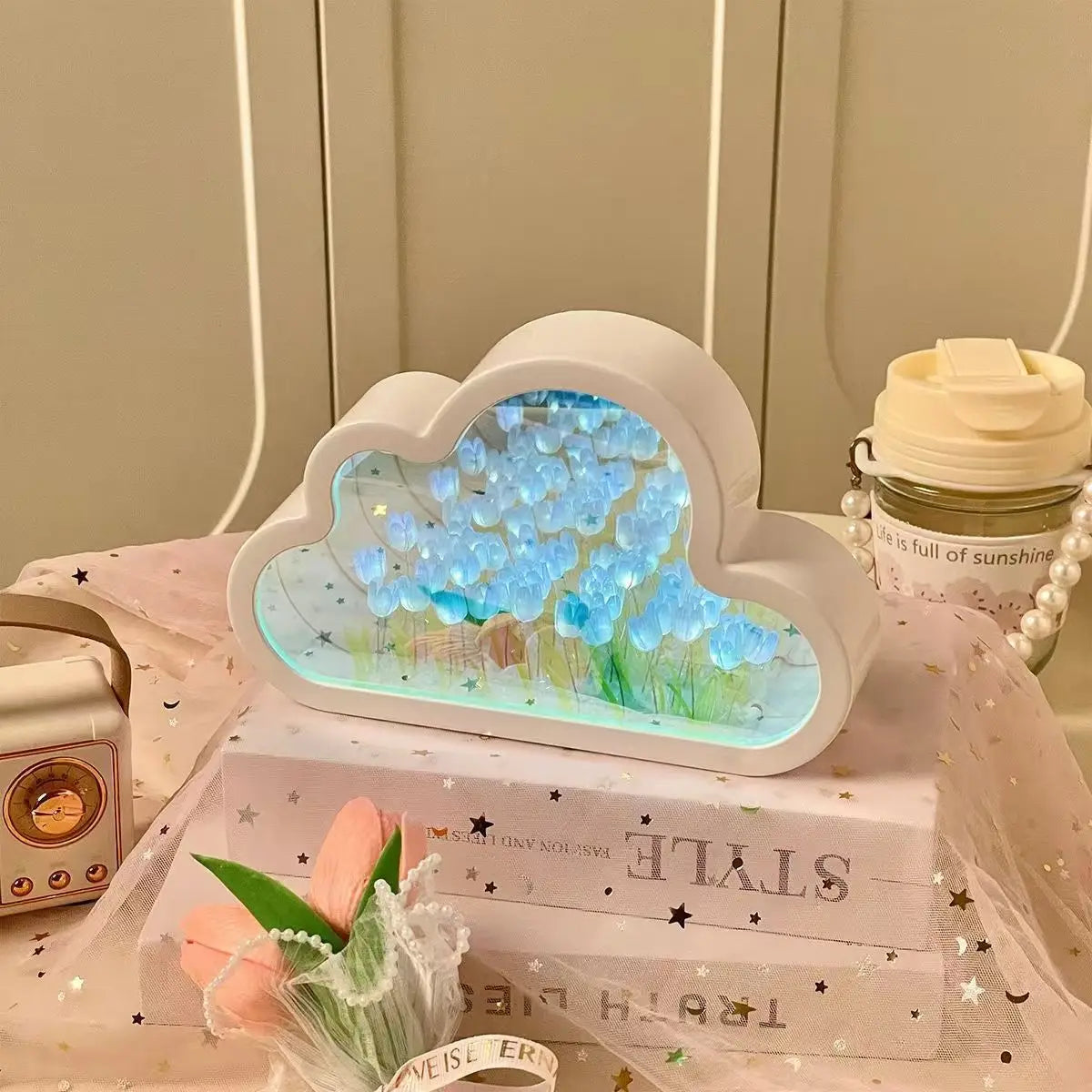 Benkyo Studio // Tulip Cloud Night Light