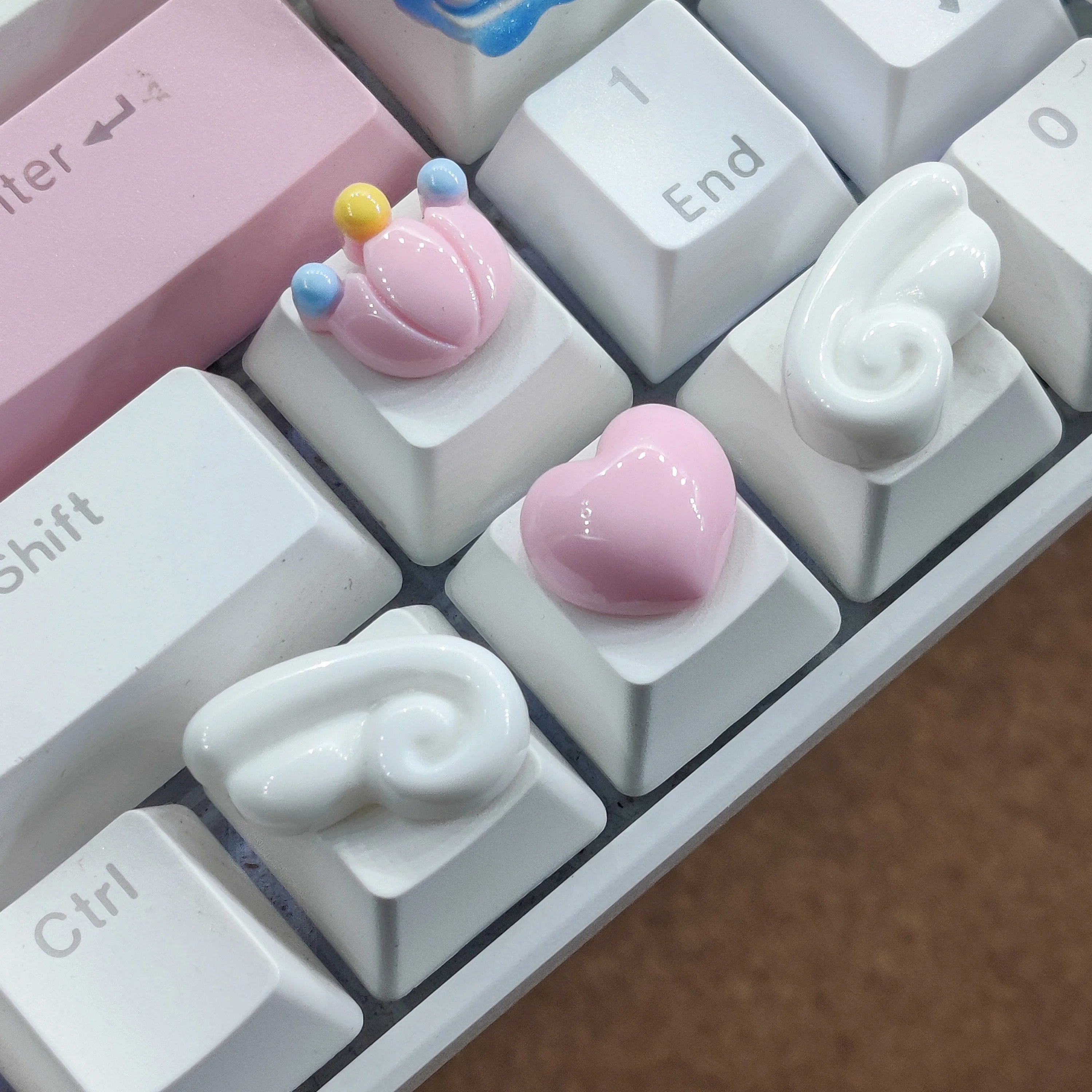 Benkyo Studio // Kawaii Keycaps Hearts 'n' Paws