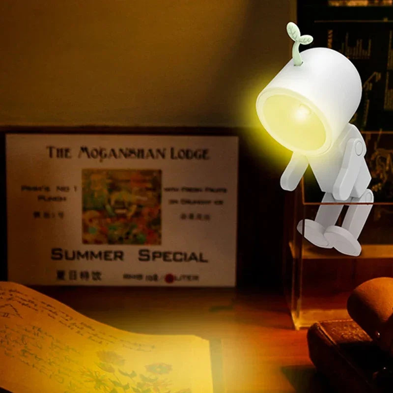 Benkyo Studio // Astronaut Night Light