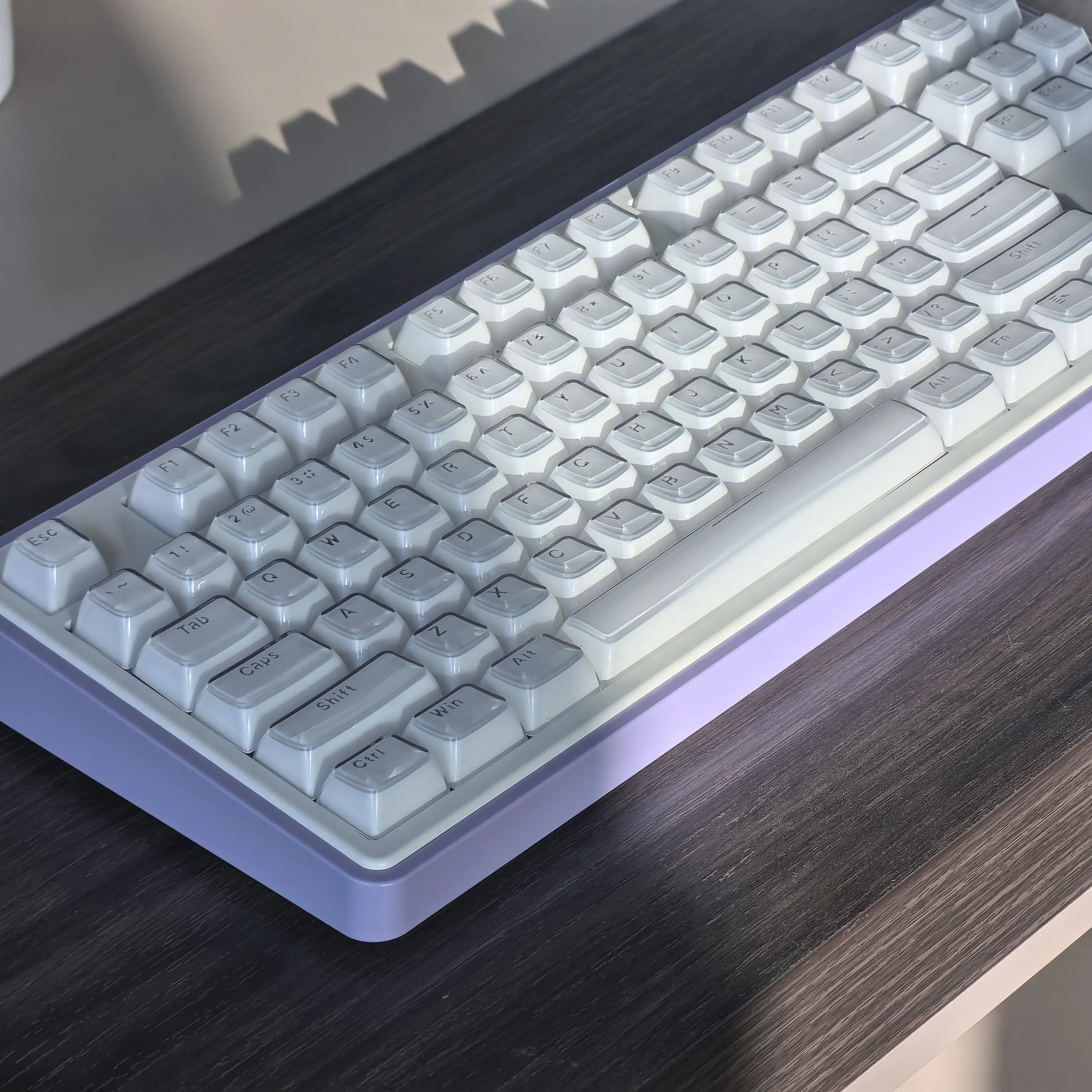 Benkyo Studio // Crystal Translucent Keycaps (132 Key)