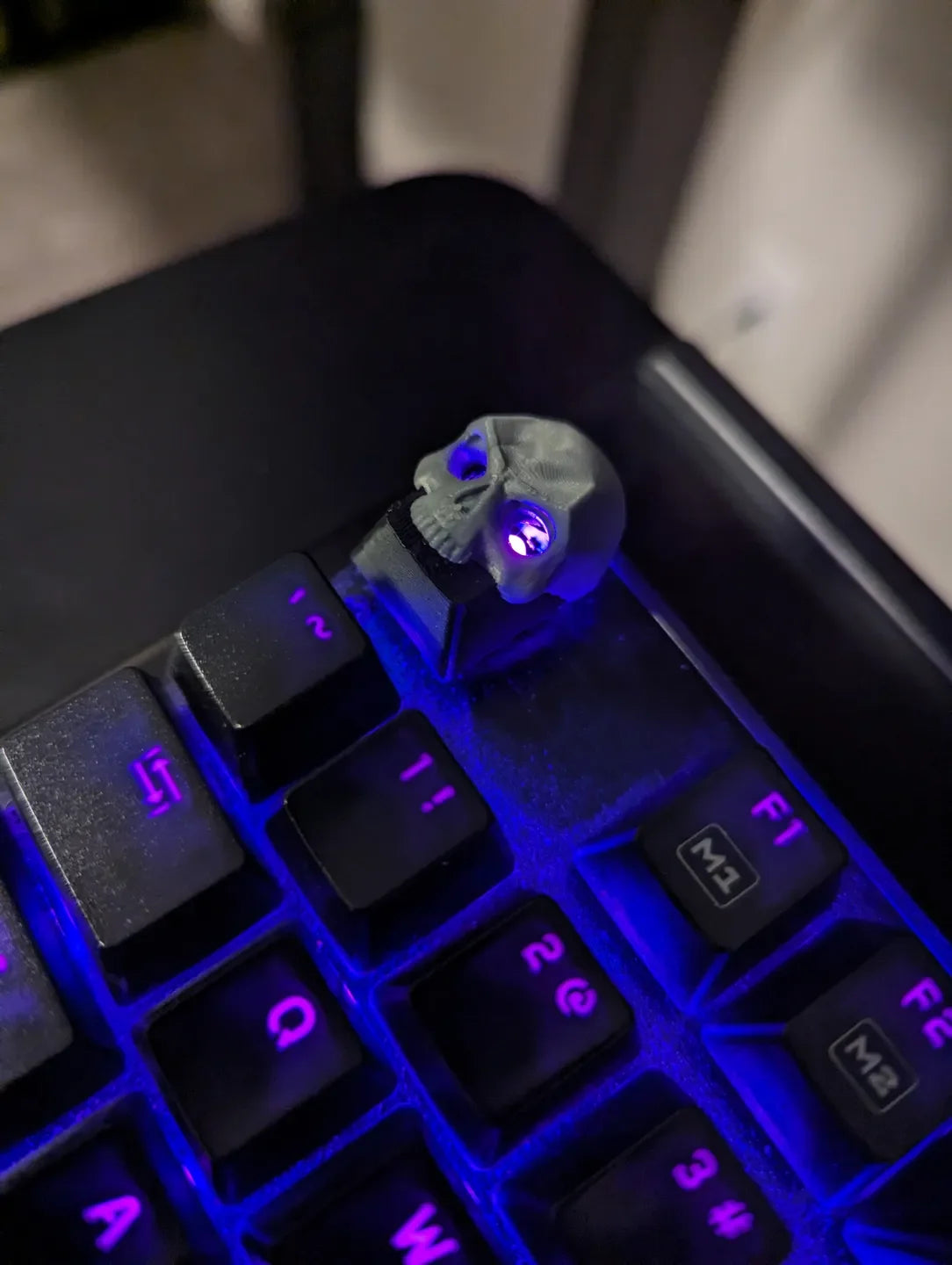Benkyo Studio //  Skull Keycap